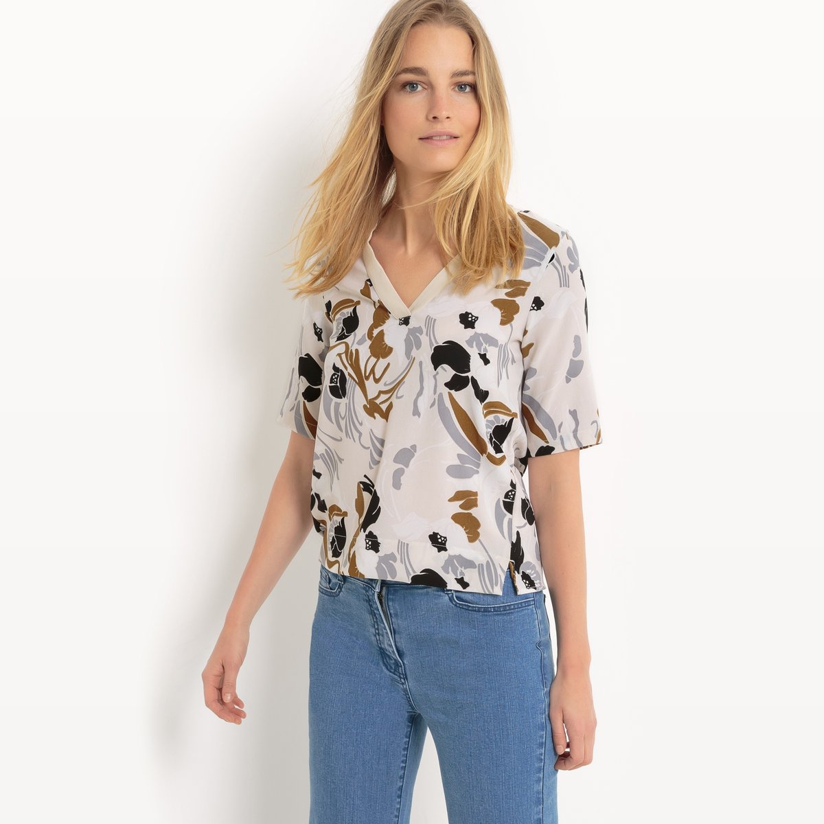 Блузка с рукавами 2/4 VMREBEC Блузка с рукавами 2/4 VMREBECСостав и описаниеМарка : VERO MODA.Материалы : 100% полиэстер<br><br>Цвет: бежевый,черный наб. рисунок<br>Размер: M.L.L