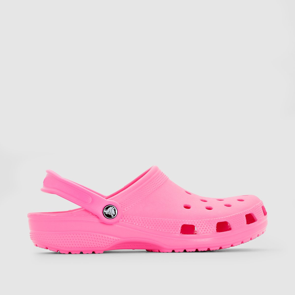 Сабо CLASSIC Сабо CLASSICСабо на ремешке CROCS - модель CROCS CLASSIC.Верх : 100% термопластикПодкладка : без подкладкиСтелька : термопластикПодошва : термопластикЗастежка : ремешок на щиколотке Стильные и комфортные Crocs classique в яркой и сочной цветовой гамме ! Очень легкие сабо сделаны из резины Croslite™, которая принимает форму ноги, обеспечивая особый комфорт. Ремешок можно носить сзади для лучшей поддержки ноги или спереди в стиле сабо.<br><br>Цвет: золотистый,светло-розовый,фуксия<br>Размер: 37/38.41/42.38/39