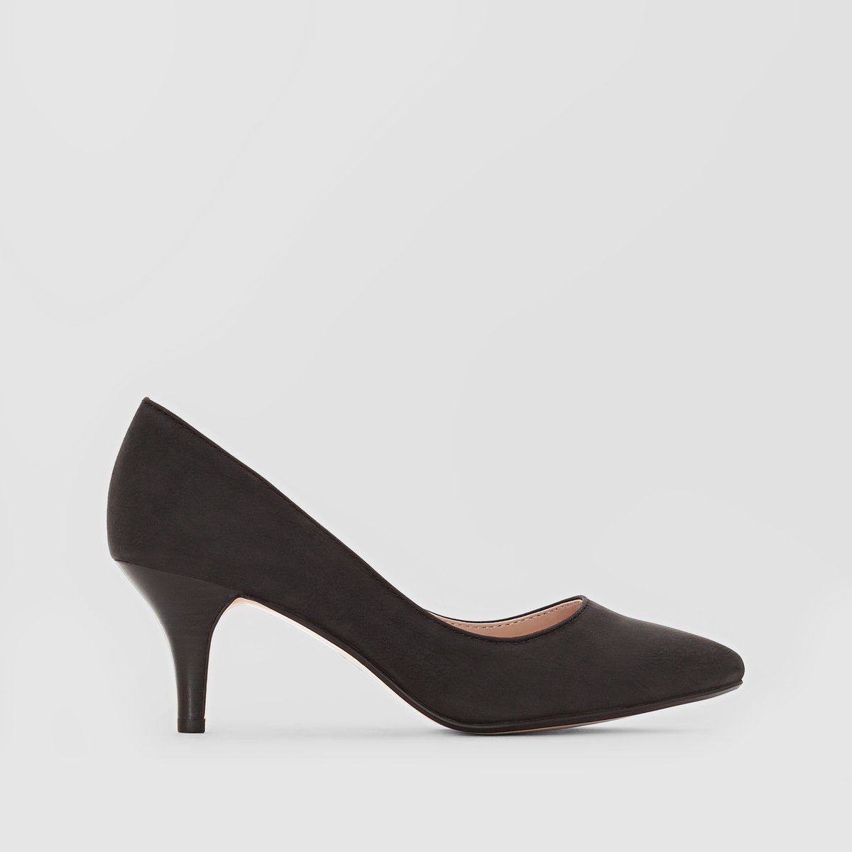 Туфли Pyra Pump Туфли Pyra PumpВерх: синтетика.Подкладка: синтетика.Стелька: синтетика.Подошва: каучук.Высота каблука: 4 см.Форма каблука: тонкий каблук.Мысок: закругленный.Застежка: без застежки.<br><br>Цвет: черный