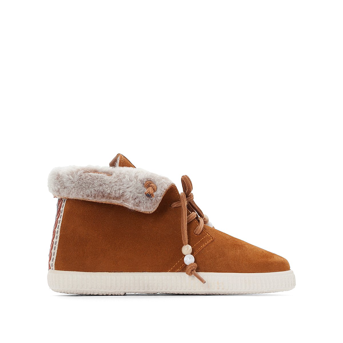 Кеды высокие Bota Cuello Кеды высокие Bota CuelloДетали • Кеды высокие • Спортивный стиль • Плоский каблук • Застежка : шнуровка.Состав и уход • Верх 100% кожа • Подкладка 100% текстиль • Стелька 100% текстиль • Подошва 100% синтетический материал<br><br>Цвет: каштановый