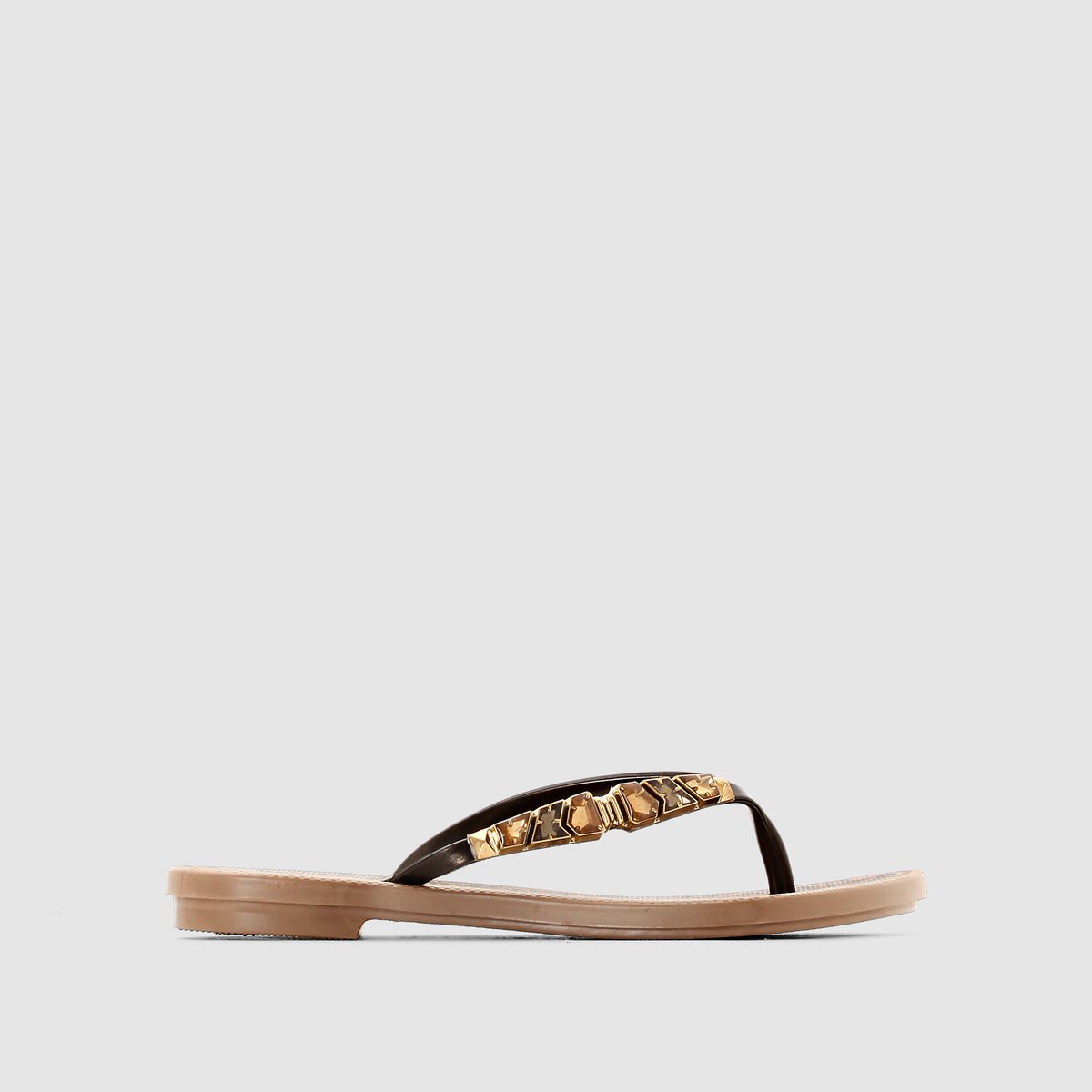 Вьетнамки GRENDHA JEWEL THONG Вьетнамки GRENDHA JEWEL THONGВьетнамки с ремешком между пальцами, с украшением, JEWEL THONG от GRENDHA.Верх: ПВХ (поливинилхлорид).Подкладка: ПВХ Стелька: ПВХ. Подошва:ПВХ Застежка: без застежки. 100% ПВХ и 100% стиля, знаменитые JEWEL de Grendha, в версии вьетнамок, носить все лето в качестве украшения для ног!<br><br>Цвет: черный<br>Размер: 37