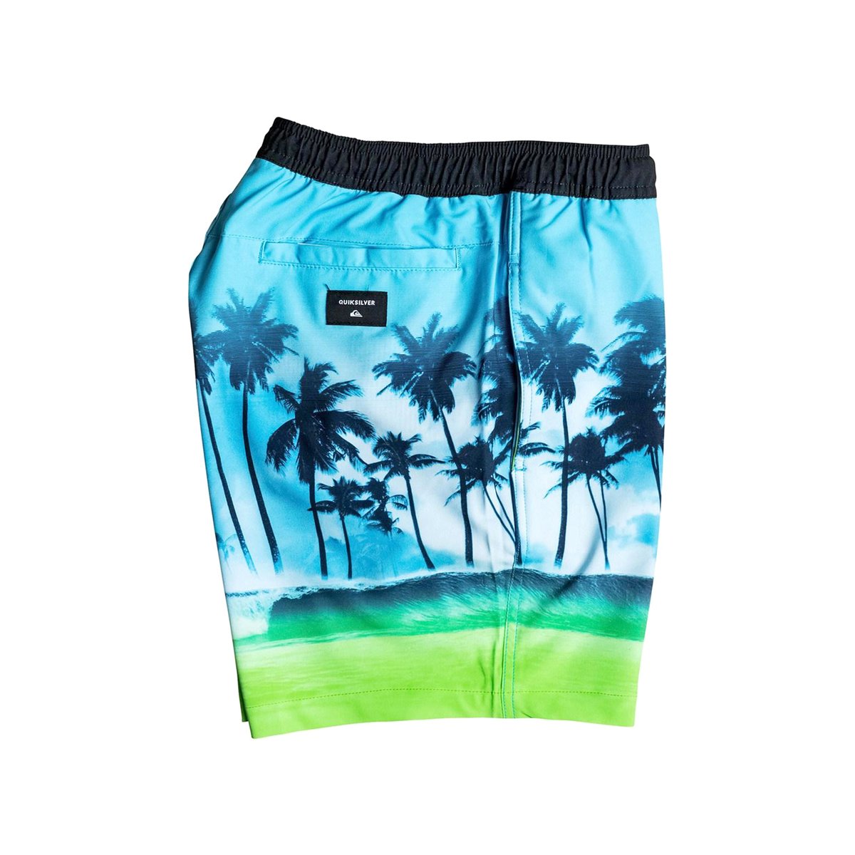 Шорты пляжные с рисунком Шорты пляжные с рисункомШорты от QUIKSILVER®- Эластичный пояс контрастного цвета с завязками- Ложная планка застежки спереди- Рисунок пальмы на бедрах- Логотип внизу на бедре- Боковые карманыСостав и описание :Материал 90% полиэстера, 10% эластанаМарка QUIKSILVER®Уход :Машинная стирка при 30 °C в деликатном режимеСтирать, предварительно вывернув наизнанкуГладить при низкой температуре<br><br>Цвет: синий/наб. рисунок<br>Размер: S.XXL.XL.L