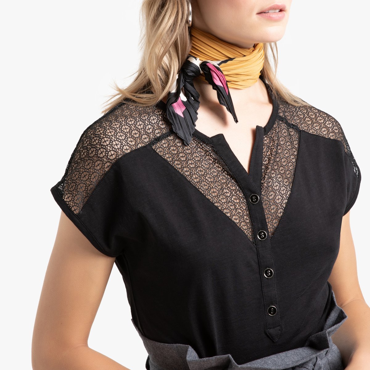 Футболка La Redoute, Черный, С кружевом с тунисским вырезом 38/40 (FR) - 44/46 (RUS) черный
Футболка La Redoute, Черный, С кружевом с тунисским вырезом 38/40 (FR) - 44/46 (RUS) черный