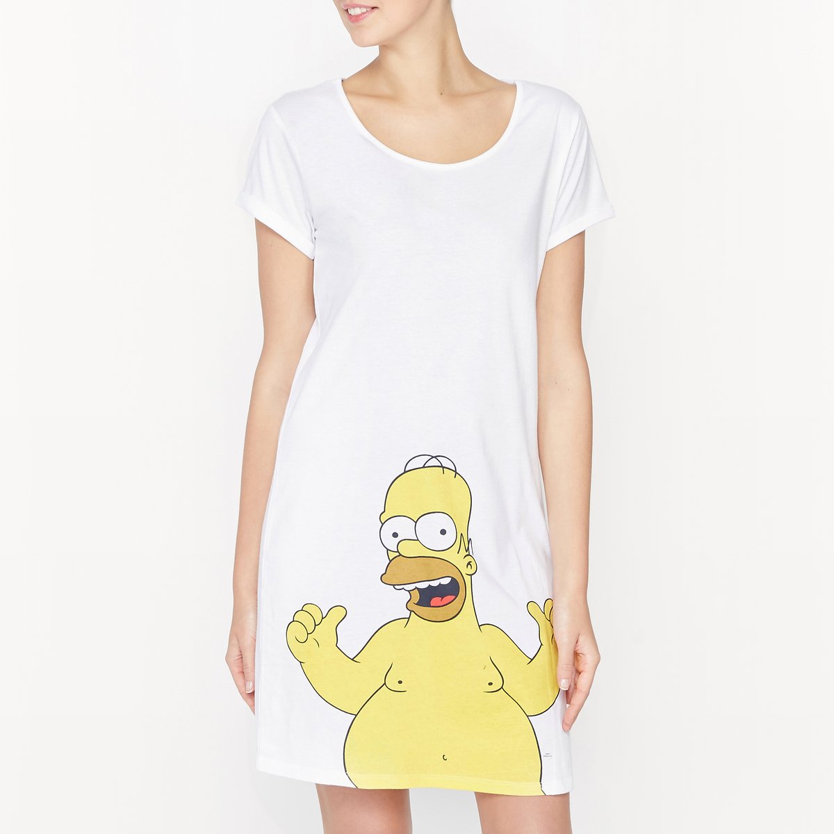 Сорочка ночная The Simpsons Сорочка ночная The SimpsonsСостав и описаниеМатериалы : 93% хлопка, 7% полиэстера.Марка : The SimpsonsУходМашинная стирка при 30 °C Стирать вместе с одеждой подобных цветовСухая (химическая) чистка запрещенаОтбеливание запрещеноМашинная сушка на умеренном режимеГладить при средней температуре.Рисунок не гладить<br><br>Цвет: белый/ серый<br>Размер: M