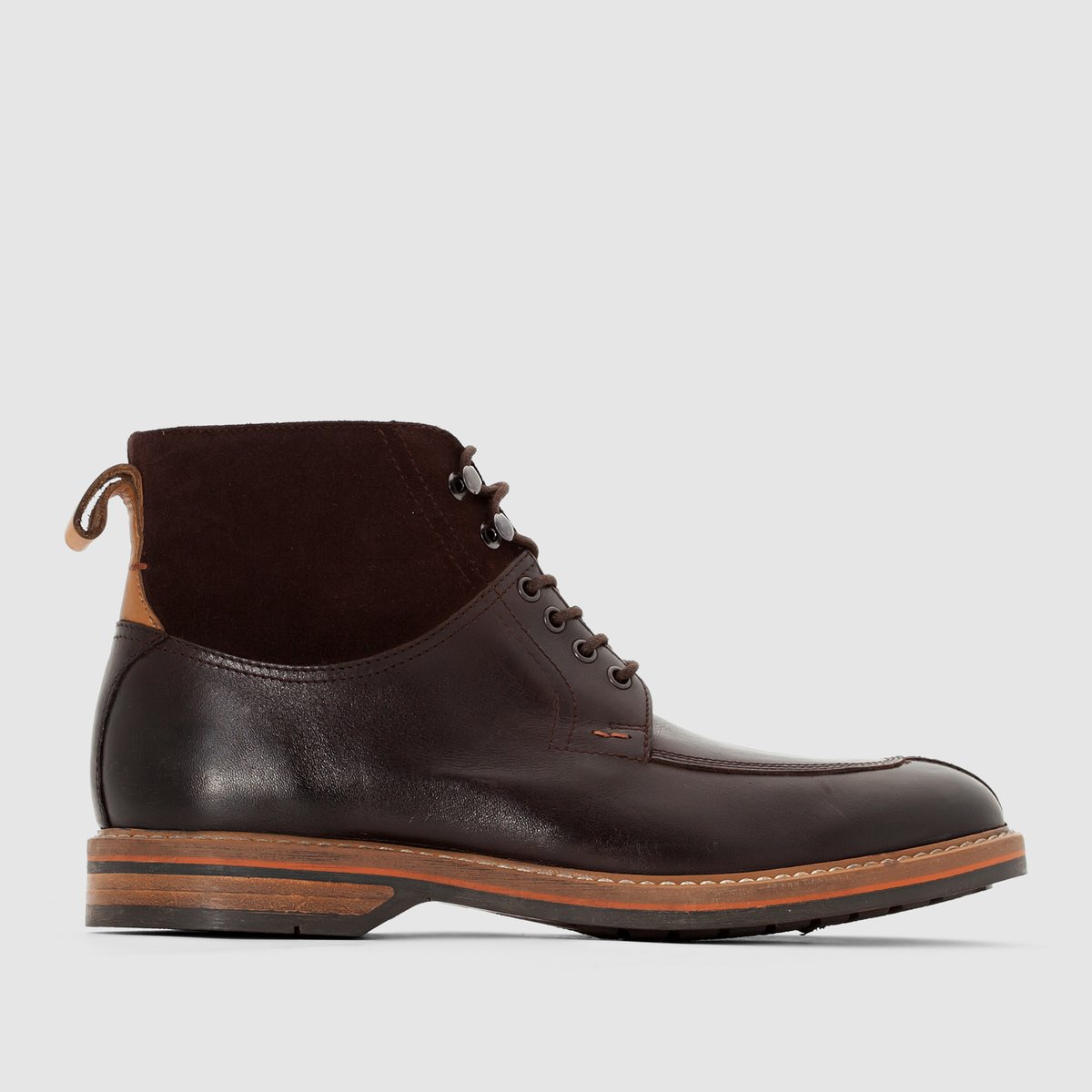 Сапоги CLARKS PITNEY HI Сапоги CLARKS PITNEY HIПреимущества : сапоги CLARKS в неподражаемом стиле, с сочетанием прочной и элегантной замшевой и гладкой кожи, и с крючками сверху<br><br>Цвет: темный каштан<br>Размер: 42