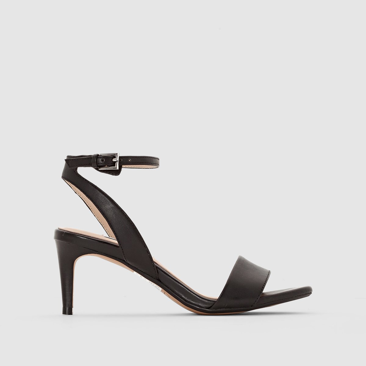 Босоножки Clarks AMALI JEWEL Босоножки Clarks AMALI JEWELБосоножки из кожи под рептилию, на каблуке, ремешок, AMALI JEWEL от Clarks.Верх: телячья кожа. Подкладка: синтетический материал.Стелька: кожа.Подошва: резина. Застежка: ремешок.Высота каблука: 6,5 см. Красивая кожа с прекрасной имитацией кожи рептилии по всей поверхности, включая каблук, а также ремешок женственно обвивающий щиколотку: босоножки от Clarks, прекрасно проработанные, дарящие абсолютный комфорт!<br><br>Цвет: черный<br>Размер: 37.40