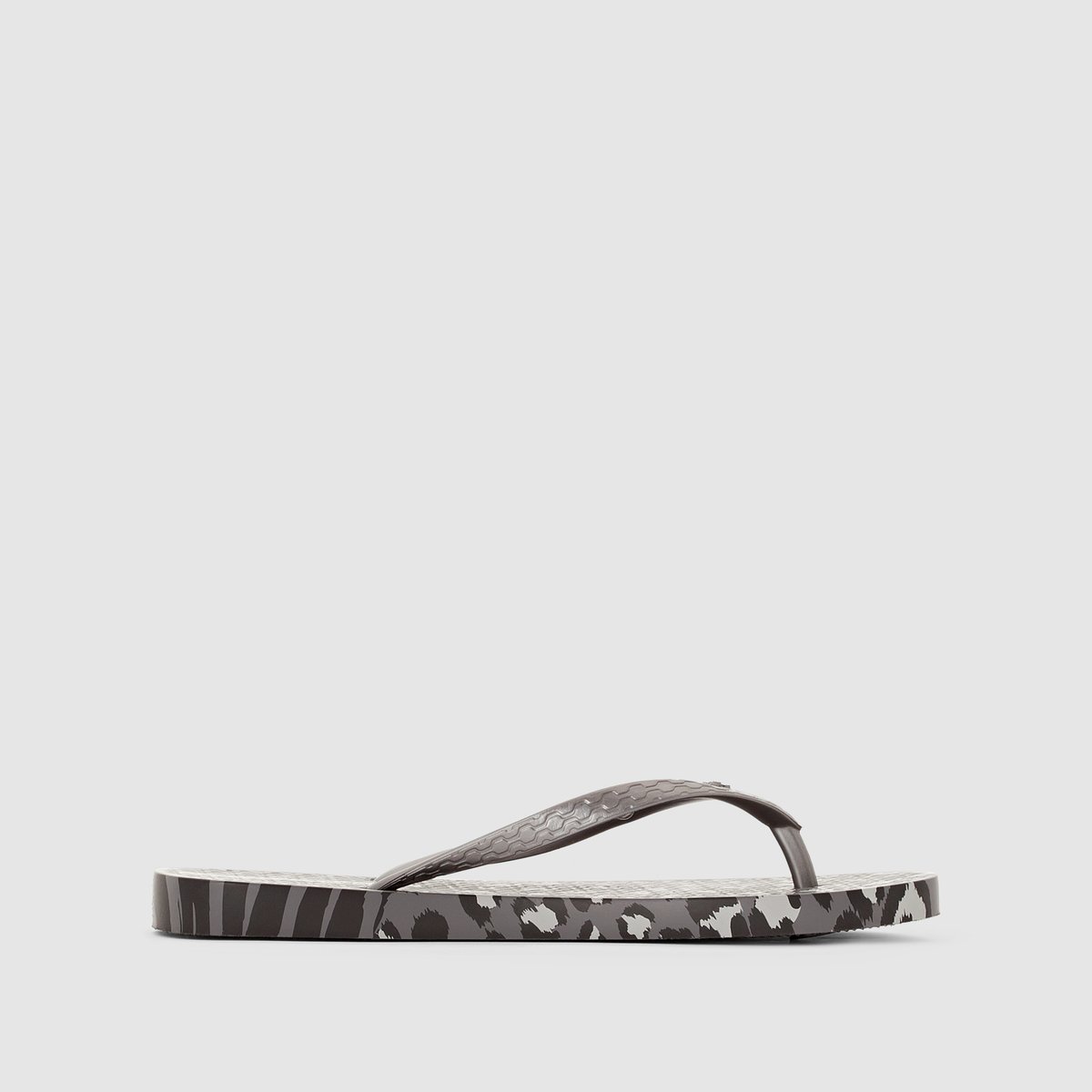 Вьетнамки Animal Print II Fem Вьетнамки Animal Print II FemВерх/Голенище : каучук Стелька : каучук Подошва : каучук Форма каблука : плоский каблук Мысок : открытый мысок Застежка : без застежки<br><br>Цвет: рисунок леопард/черный