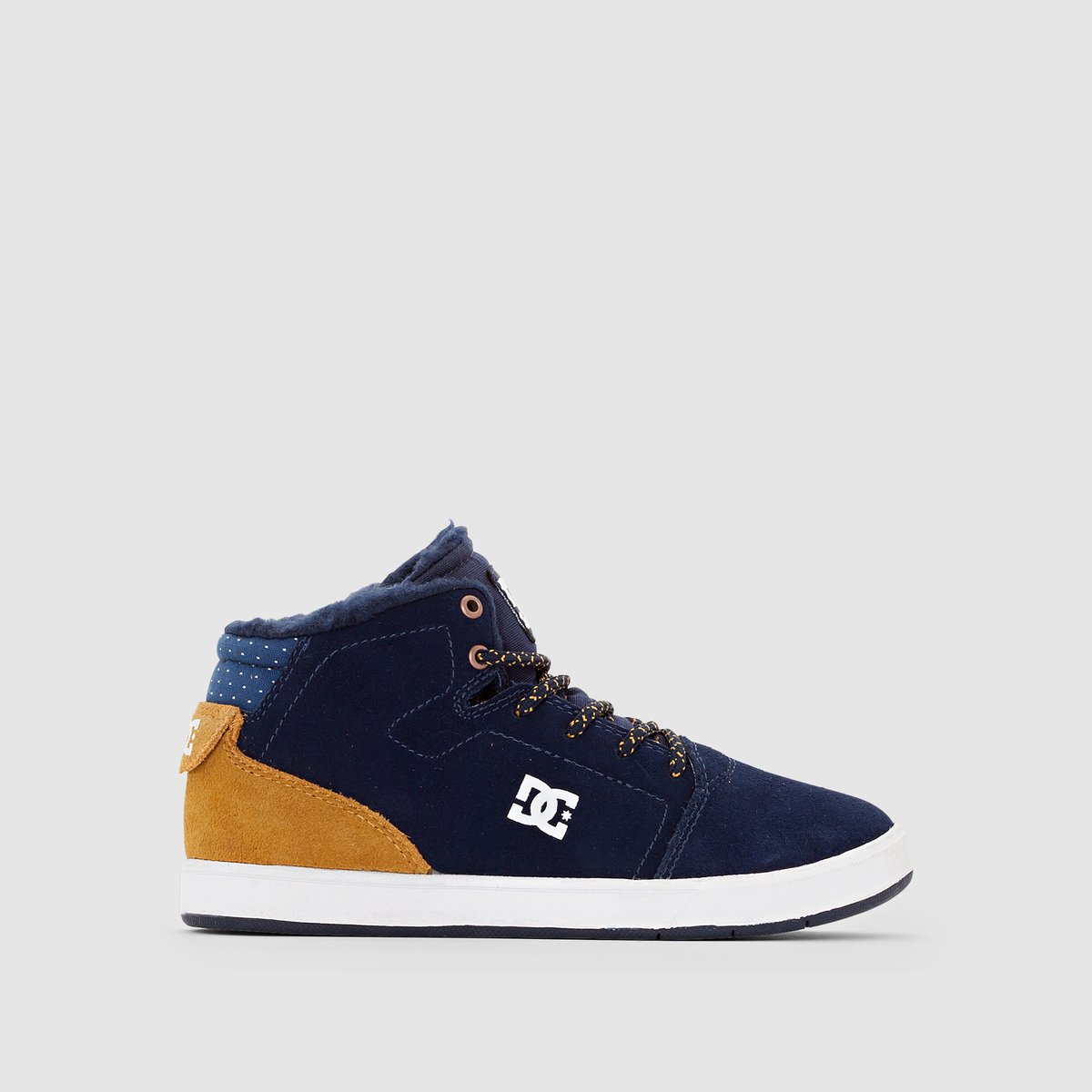 Кеды высокие CRISIS HIGH WNT B SHOE NGL Кеды высокие CRISIS HIGH WNT B SHOE NGLКеды высокие CRISIS HIGH WNT B SHOE NGL от DC SHOESВерх : Замша (яловичная кожа)Подкладка : текстильСтелька : текстильПодошва : каучукЗастежка : шнуровка Преимущества : Кеды от DC SHOES из двухцветной замши (синий и горчичный) с искусственным мехом внутри и шнурками чёрно-желтого цвета.<br><br>Цвет: синий/горчичный<br>Размер: 28