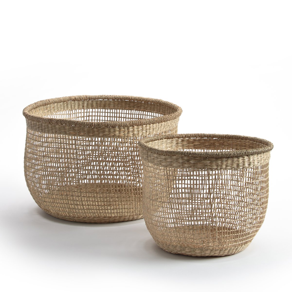 Корзина из бамбука Cidarie (2 шт.) Корзина из бамбука Cidarie (2 шт.)Комплект из 2 корзин Cidarie. Корзины из плетеного бамбука могут использоваться как для хранения, так и для украшения интерьера. Произведено вручную. Размеры : ?35 x В28 см и ?45 x В33 см.<br><br>Цвет: серо-бежевый