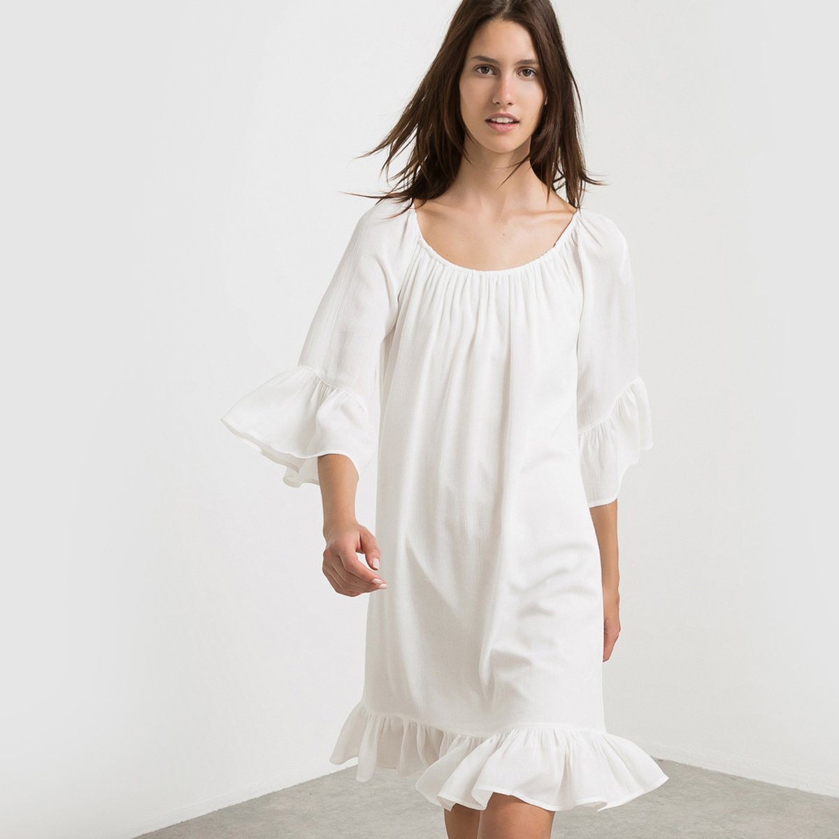 Платье из струящейся вуали, рукава 3/4 VITOLA DRESS Платье из струящейся вуали, рукава 3/4 VITOLA DRESSСостав и описание :Материал : 100% вискозы<br><br>Цвет: белый<br>Размер: XS