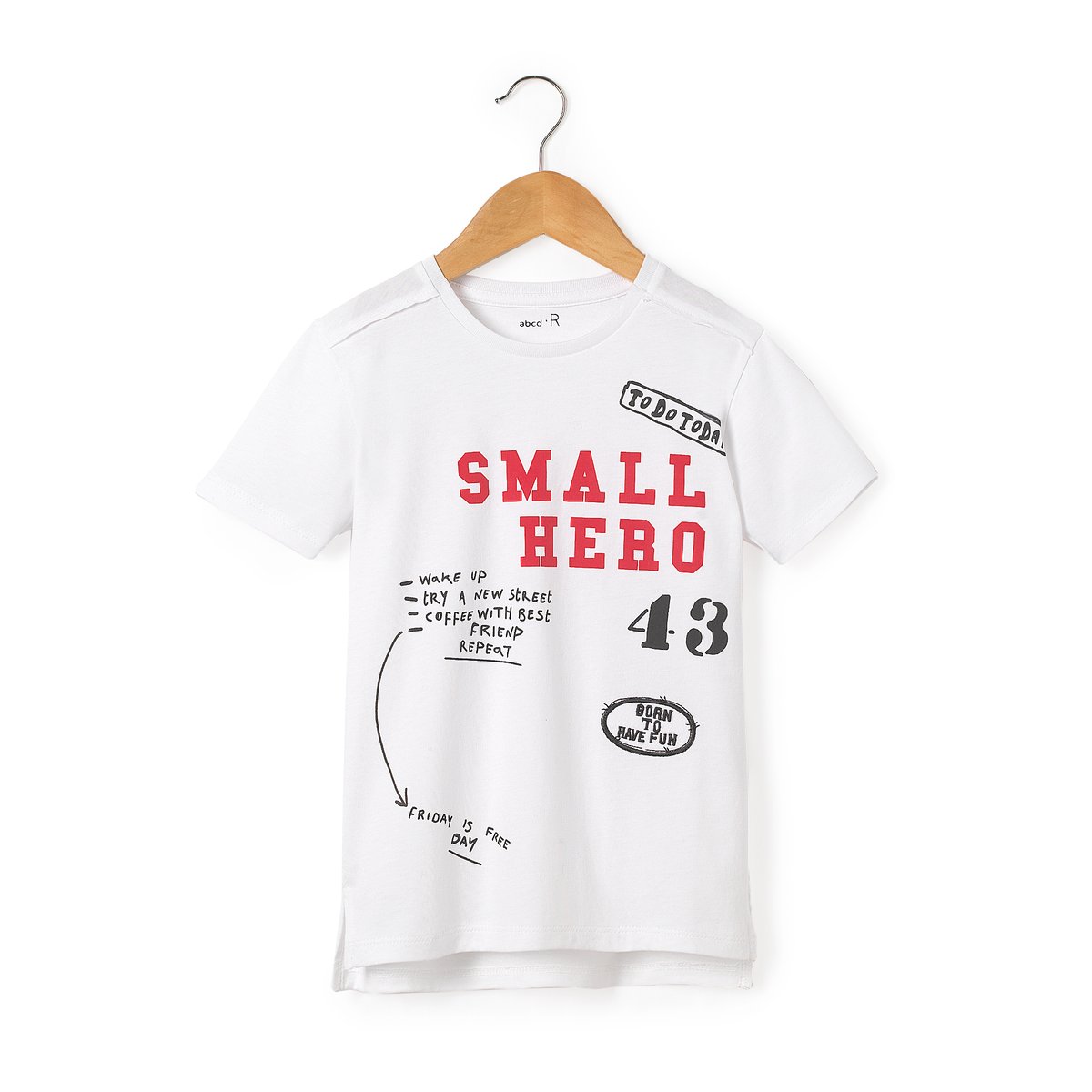 Футболка с принтом Small Hero 3-12 лет Футболка с принтом Small Hero 3-12 летФутболка с короткими рукавами и круглым вырезом. Принт Small Hero спереди . Немного длиннее сзади. Разрезы по бокам.Состав и описание : Материал джерси, 100% хлопокМарка abcdRУход :Машинная стирка при 30 °С с вещами схожих цветов.Стирать и гладить с изнаночной стороны.Машинная сушка в умеренном режиме.Гладить при низкой температуре.<br><br>Цвет: белый