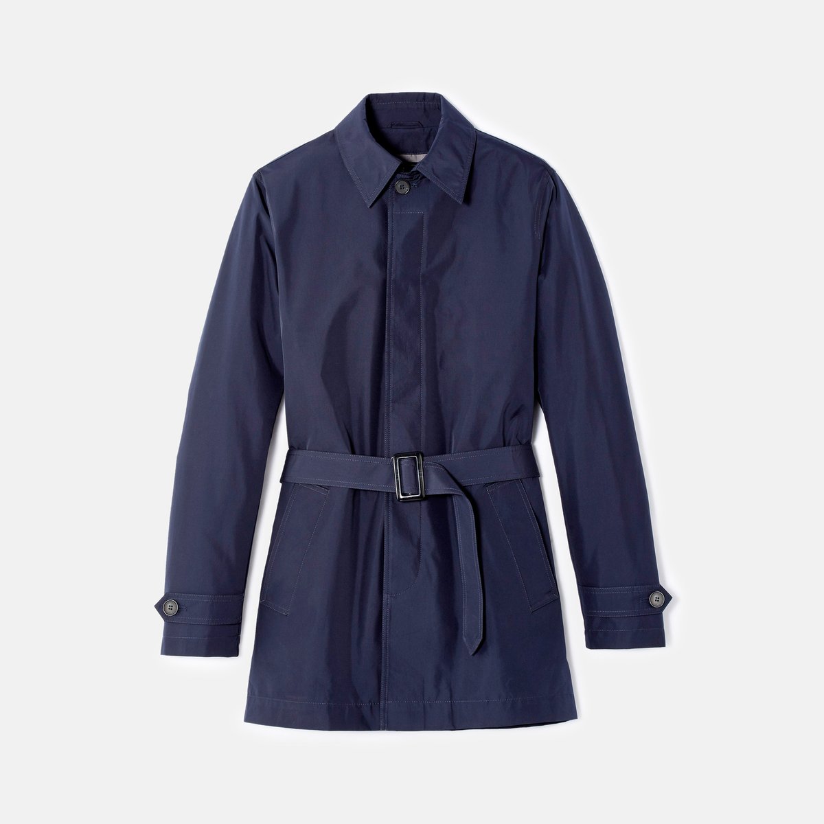 Тренч GUTRENCH2 Тренч GUTRENCH2Тренч GUTRENCH2 от марки CELIO - Длинные рукава- Застежка на пуговицы - Ремешок на поясе - Два внутренних кармана- Два боковых кармана Состав и описание :Основной материал : 100% полиуретан Уход :Следуйте рекомендациям, указанным на этикетке<br><br>Цвет: синий морской<br>Размер: M.S.XXL.XL.L