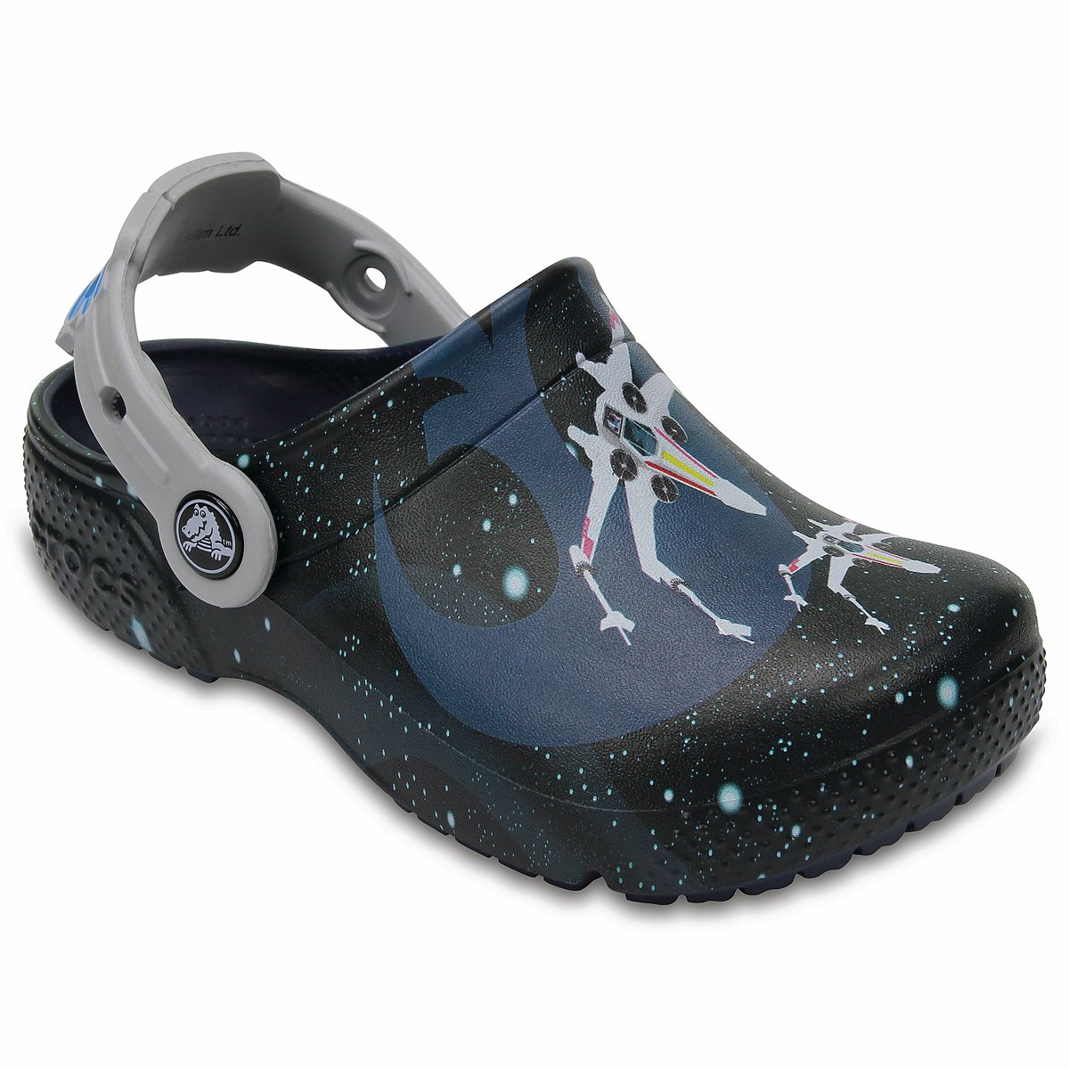 Сабо Funlab Starwars Clog Сабо Funlab Starwars ClogВерх : термопластик Подкладка : без подкладки Стелька : термопластик Подошва : полимер Croslite Застежка : ремешок<br><br>Цвет: темно-синий