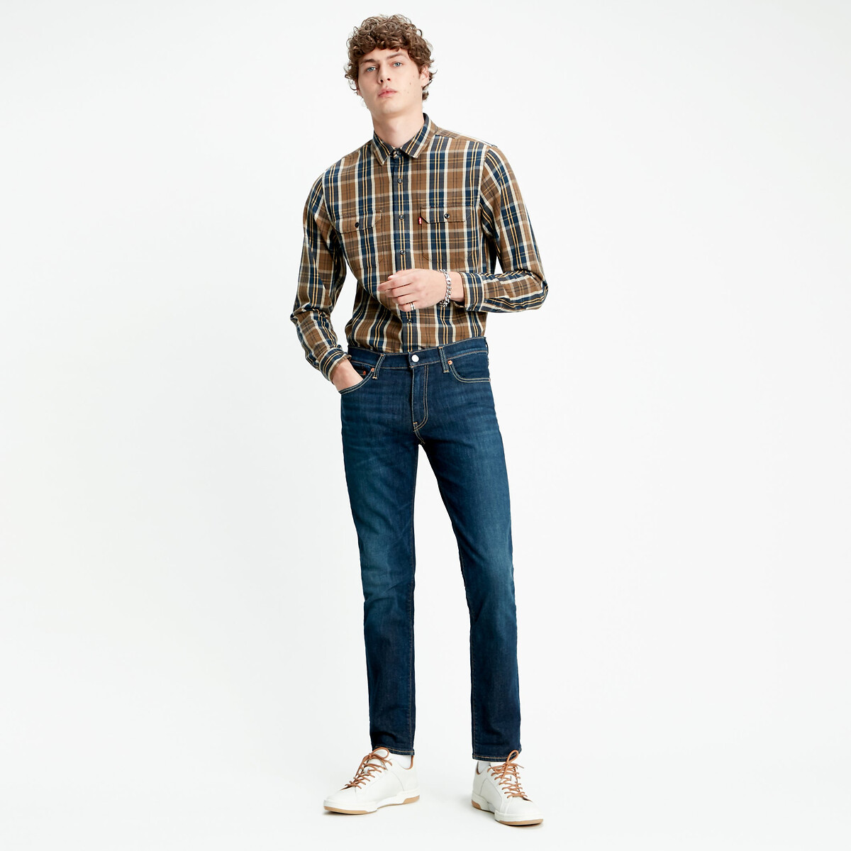 511 Slim Fit Jeans in Mid Rise