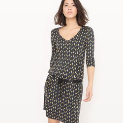 Résultat de recherche d'images pour "personne petite avec une robe"