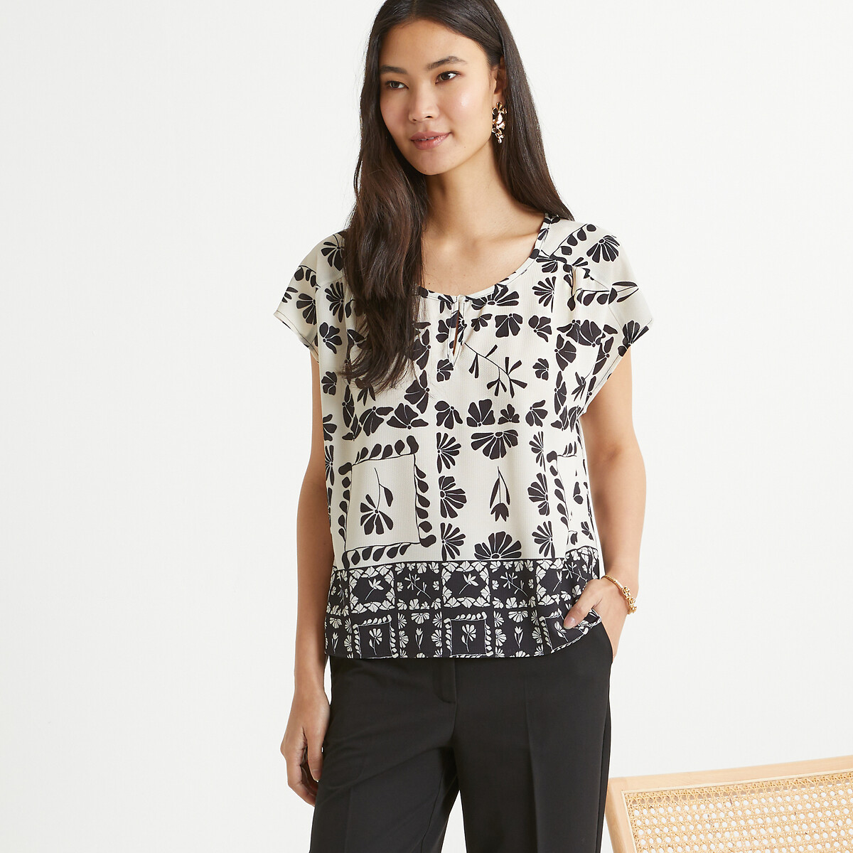 Recycled Printed Blouse with Crew Neck and Short Sleeves