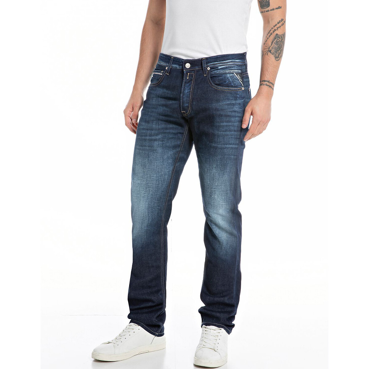Rocco Straight Jeans in Mid Rise