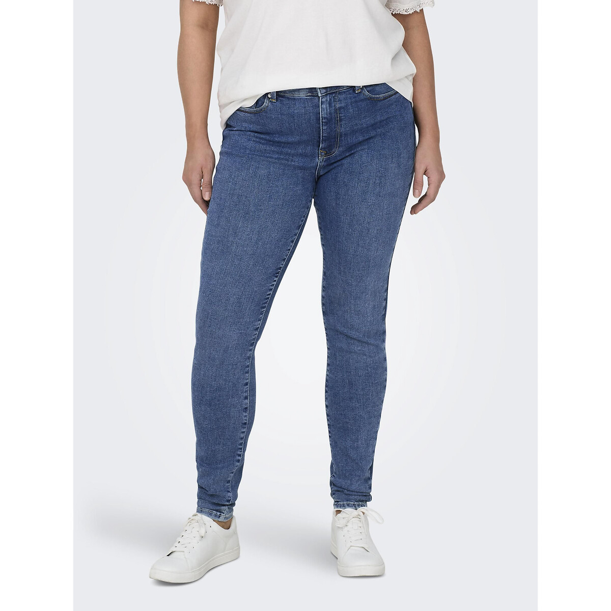 Pushup Skinny Jeans in Mid Rise