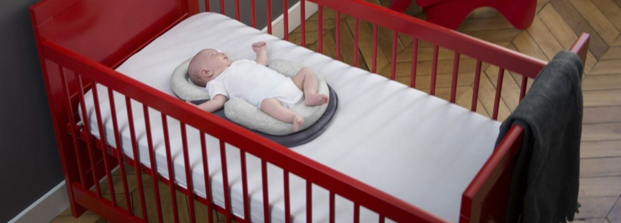 Le Cale Bebe Assurer Une Bonne Position A Votre Bebe Pour Dormir La Redoute