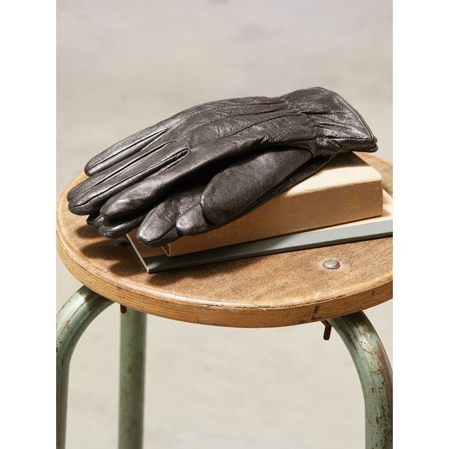 Les gants cuir homme : les alliés chics de l'hiver
