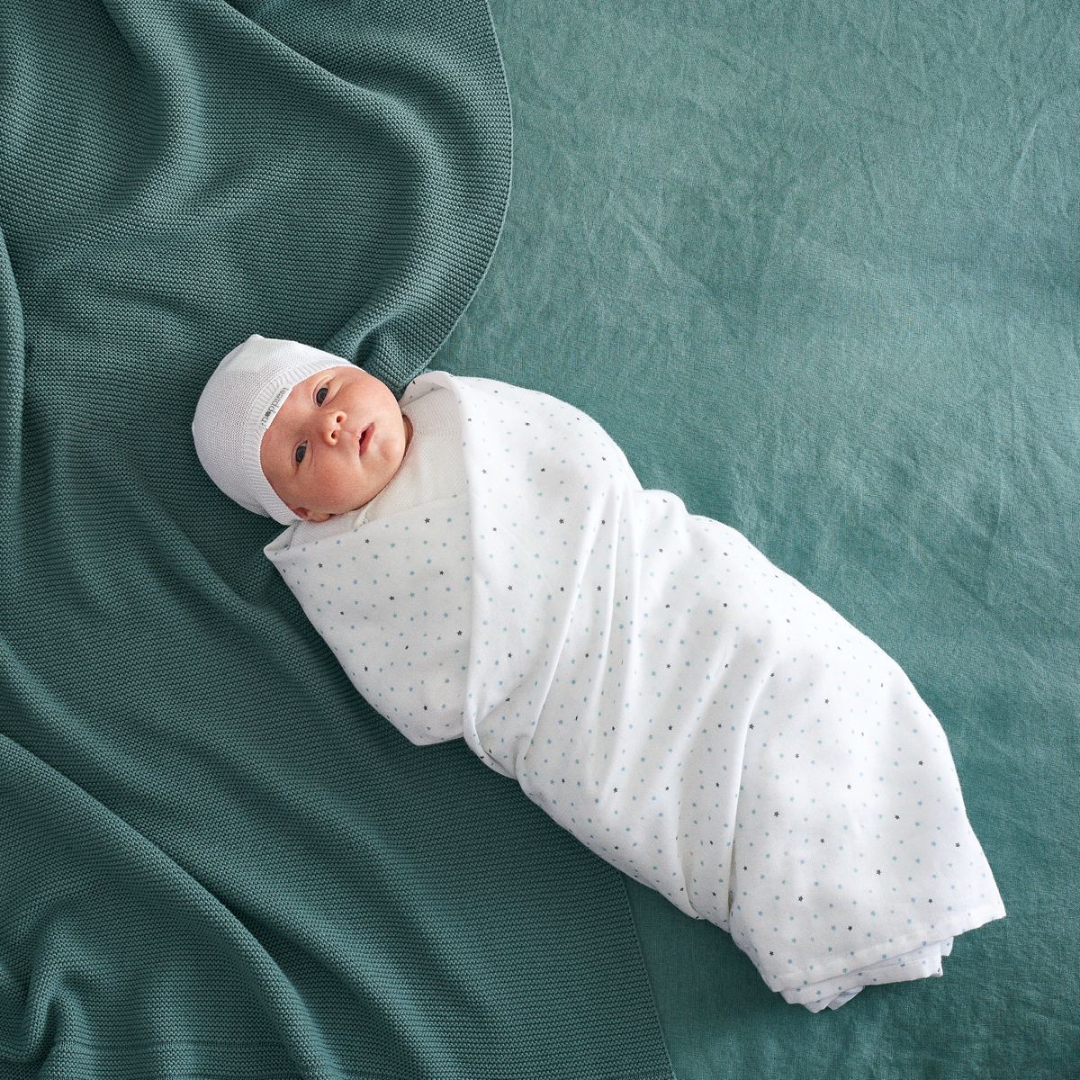 Le lange pour bébé : un accessoire multifonction indispensable