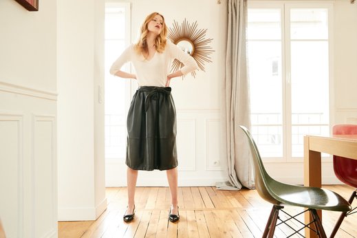 jupe-simili-cuir-midi.jpg