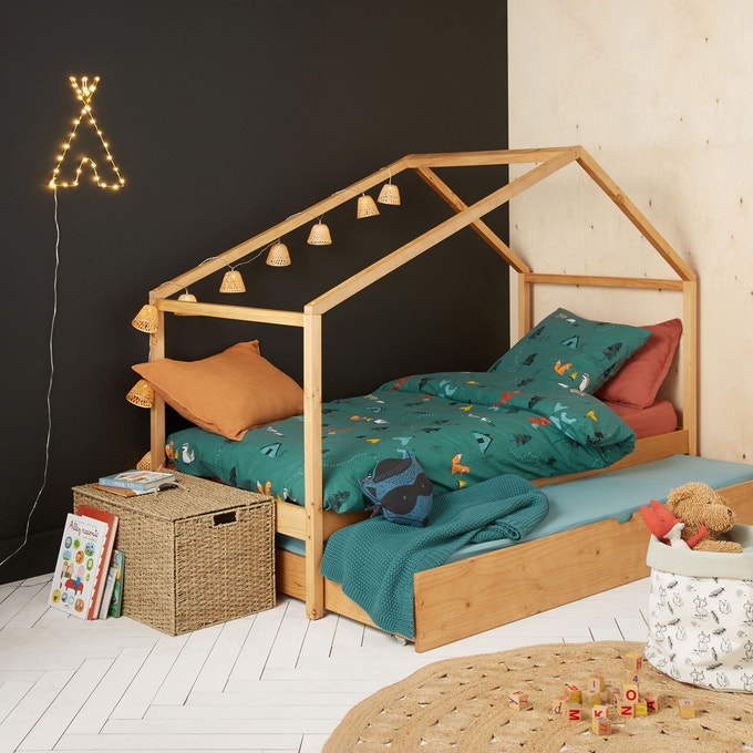 Faites rêver votre enfant avec un lit cabane