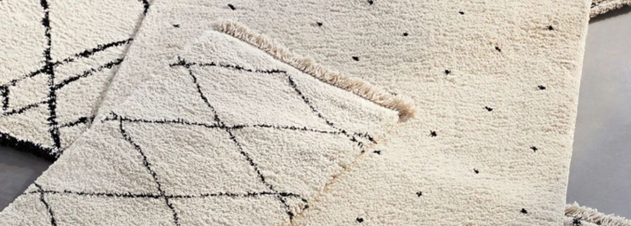 Comment nettoyer un tapis à poils ?