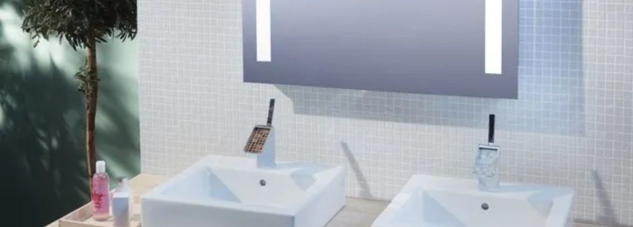 Comment fixer un miroir dans votre salle de bain ?