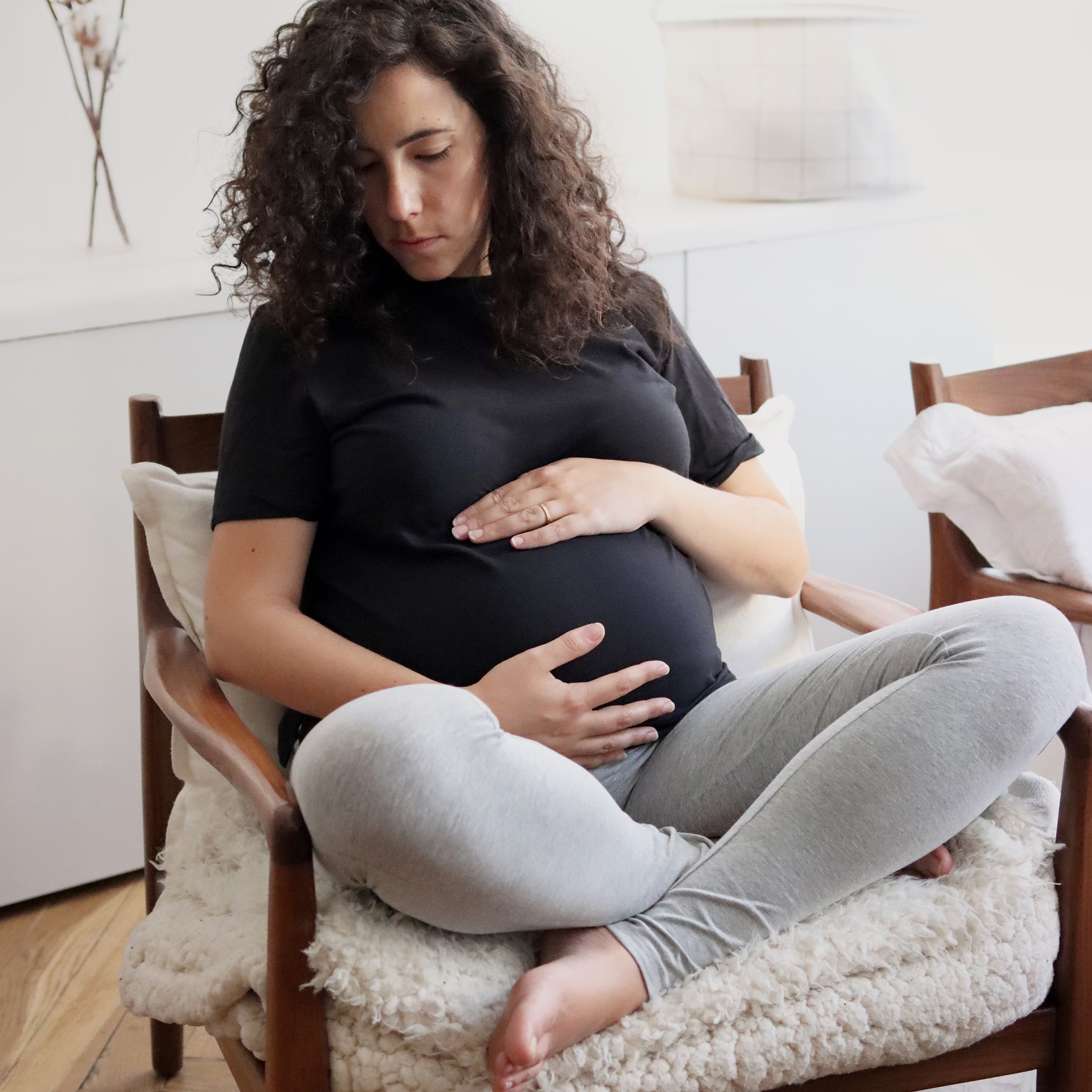 Vêtements de grossesse : quel jean pour une femme enceinte