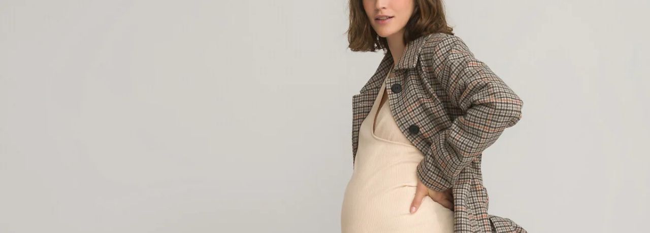 Vêtements femme enceinte : que porter au second trimestre de grossesse 