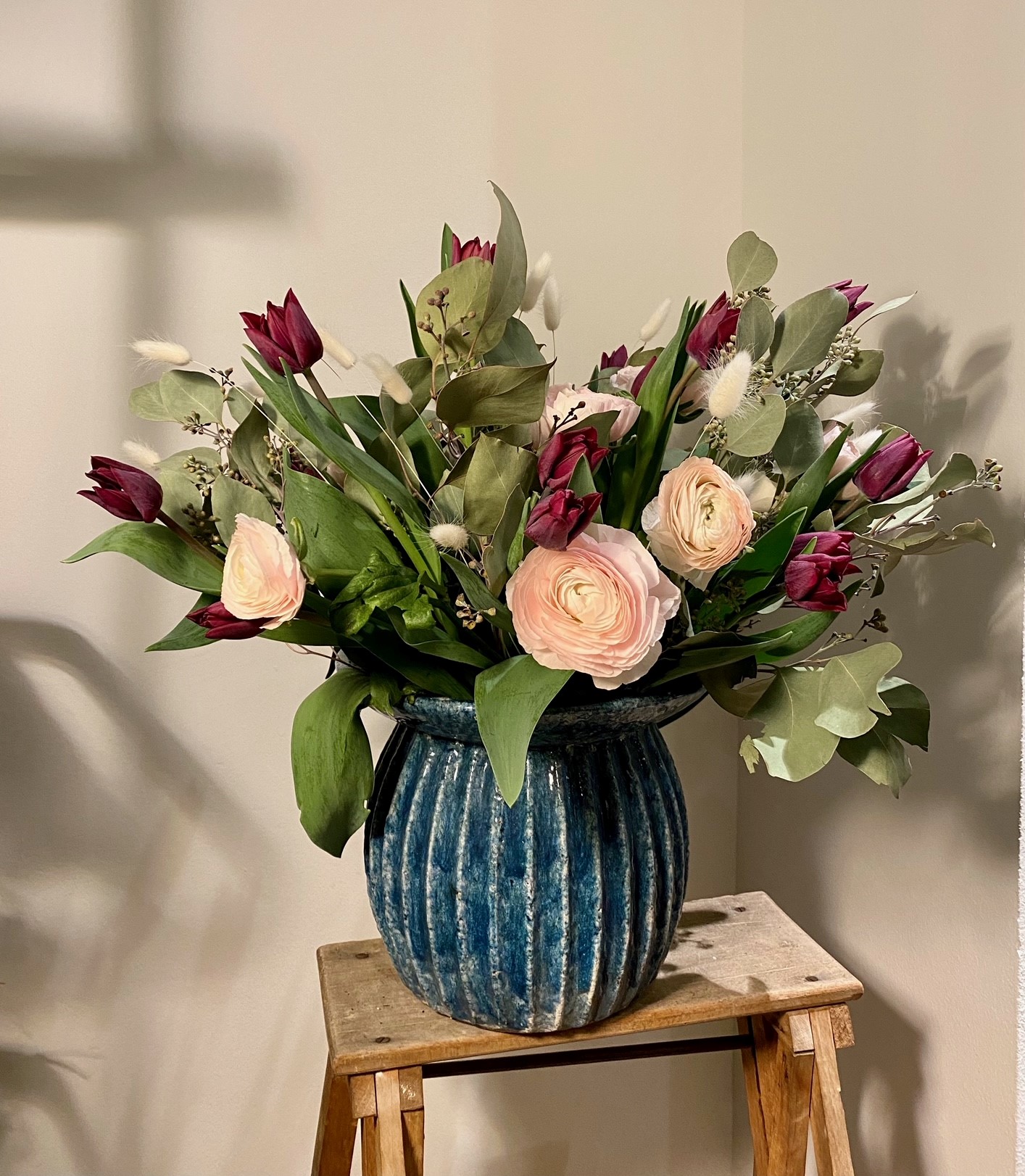bouquet vase