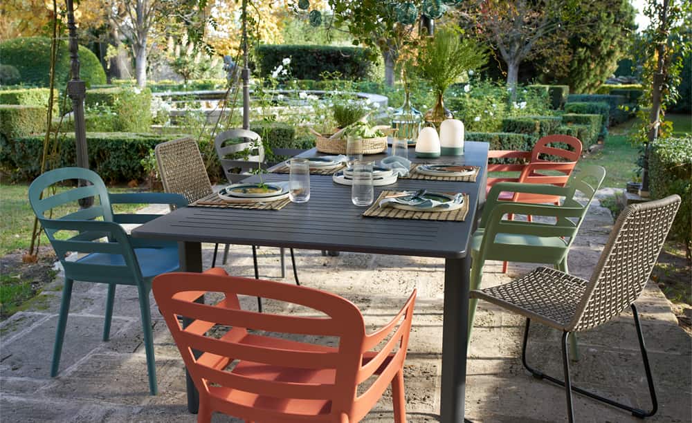 Grande table jardin.jpg