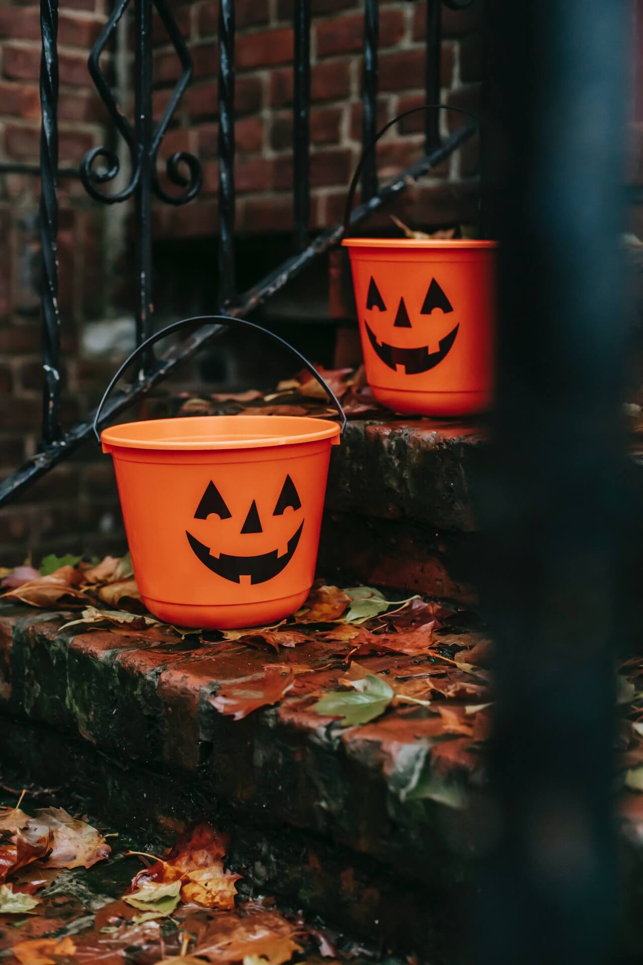 How to host an outdoor Halloween party | La Redoute