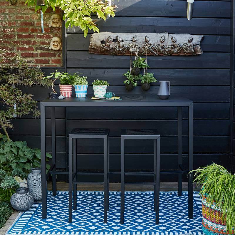 la-redoute-black-garden-table-chairs (1).jpg