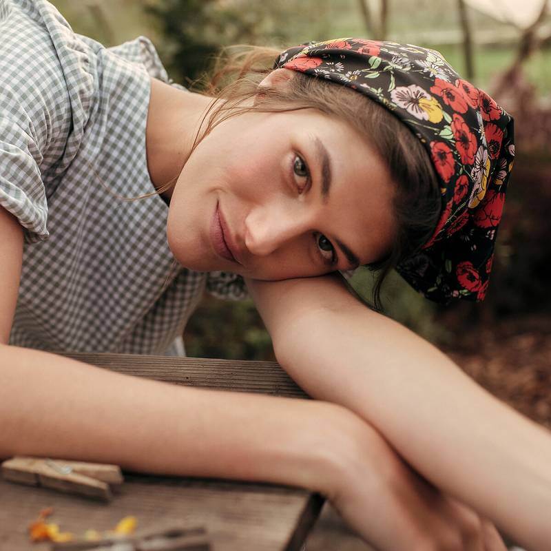 woman-lying-down-with-la-redoute-headscarf.jpg