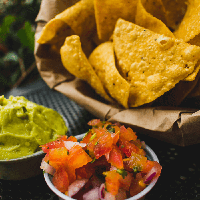 tortilla-chips-guacamole-salsa.png
