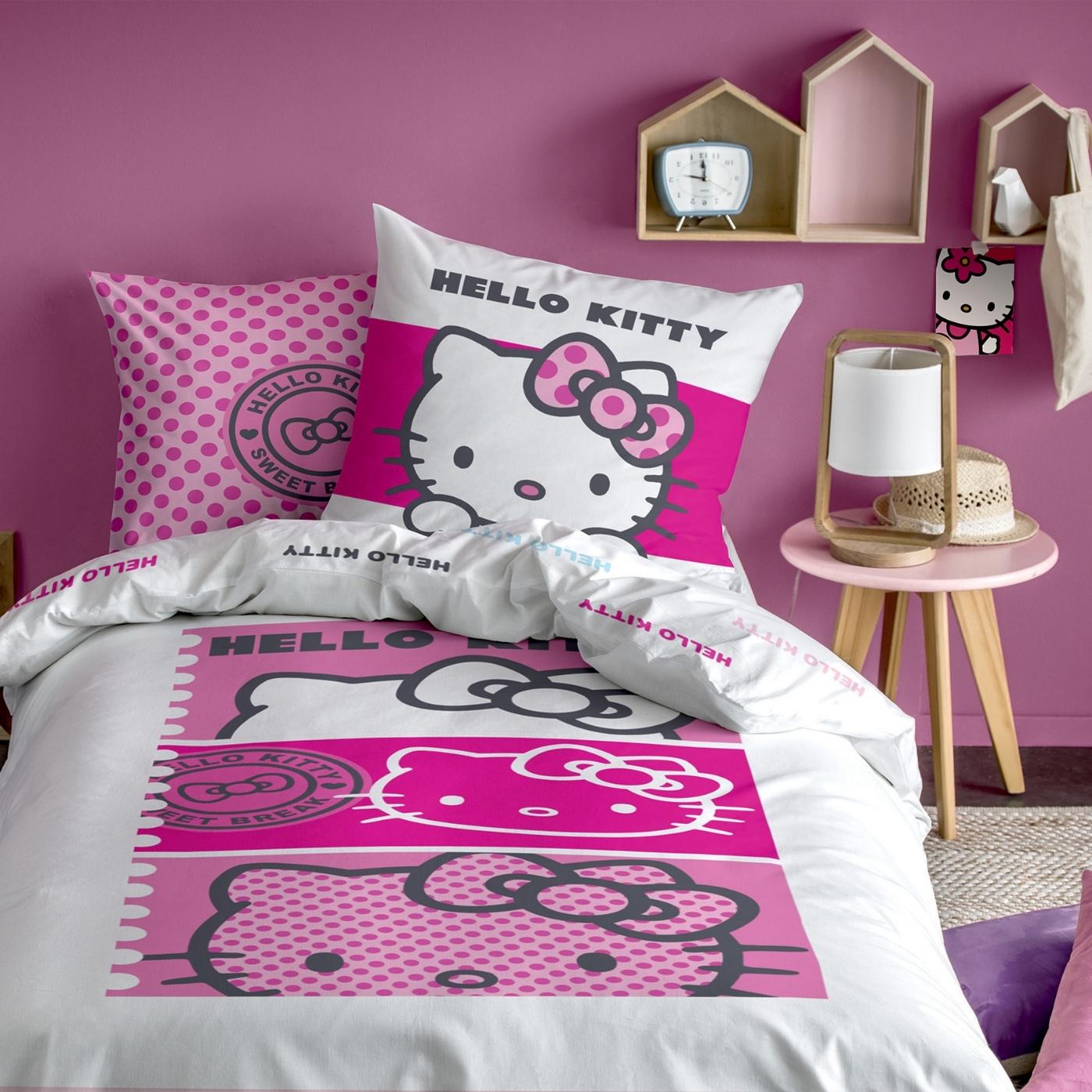 hello-kitty-duvet-cover.jpg