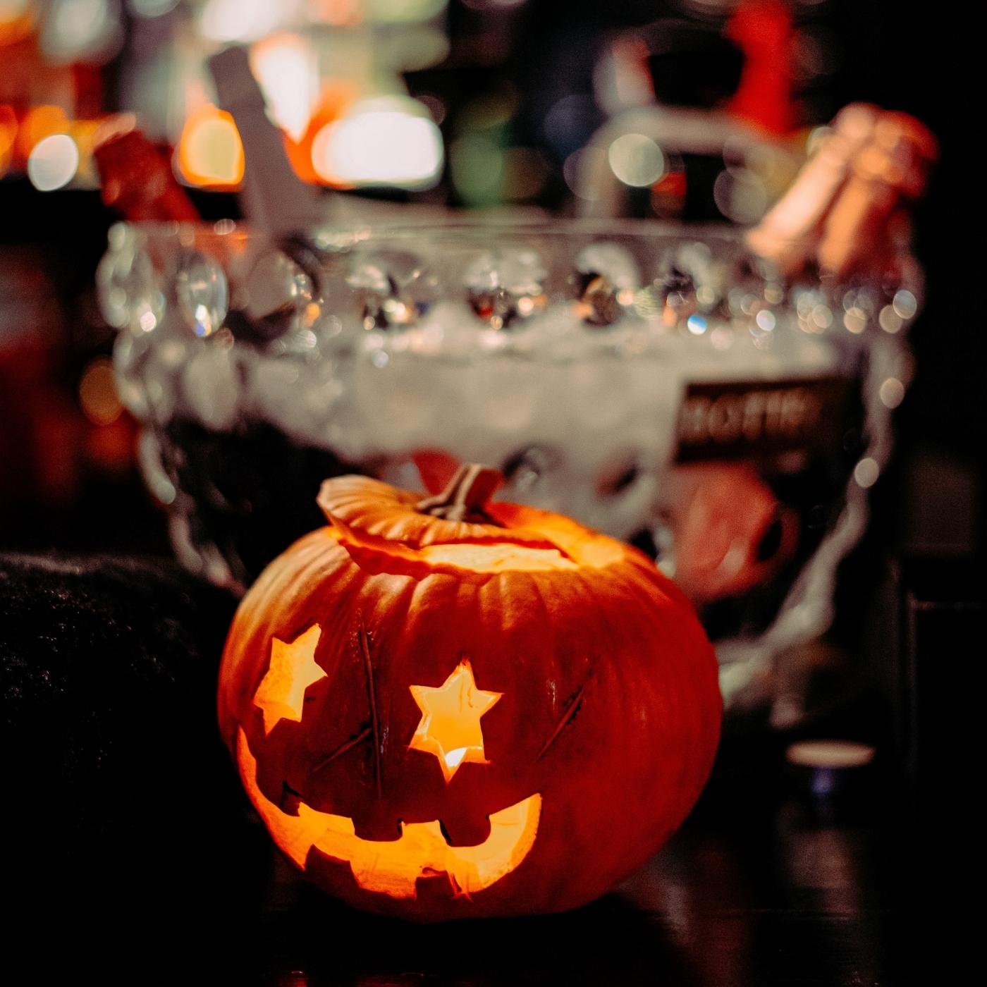 halloween-cocktail-night.jpg