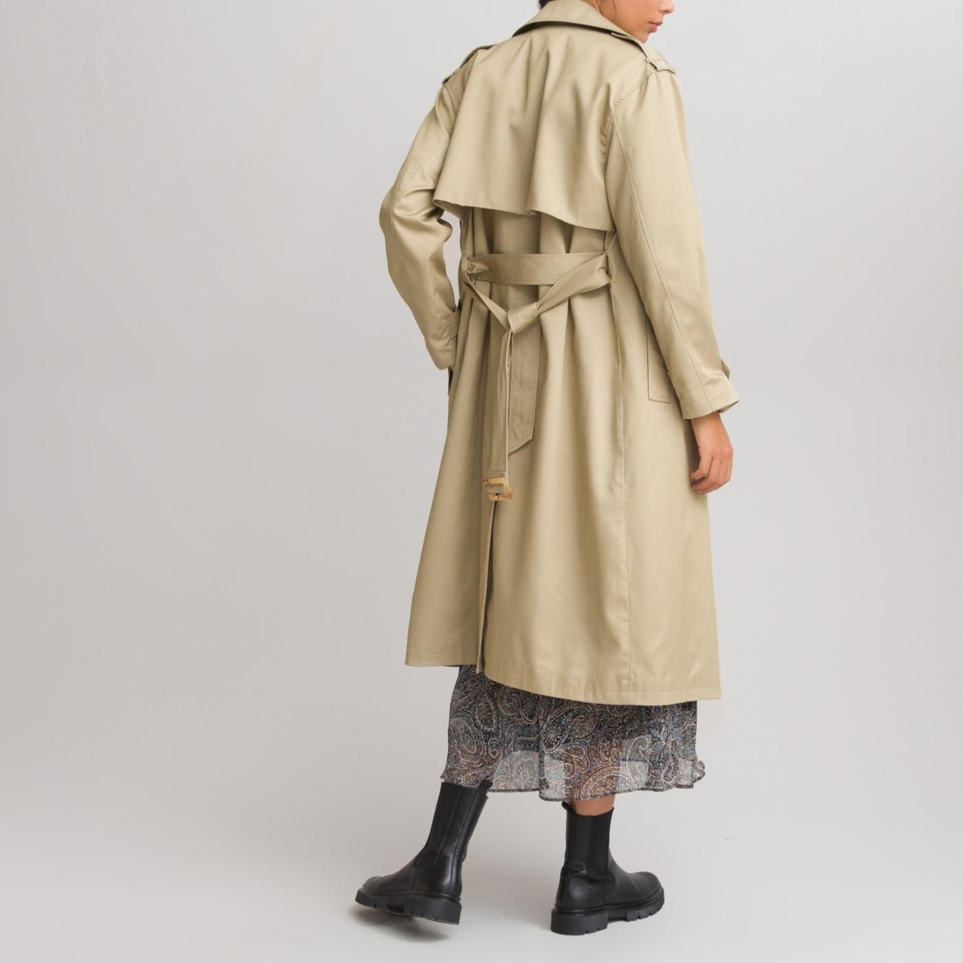 woman-wearing-beige-trench-coat.jpg