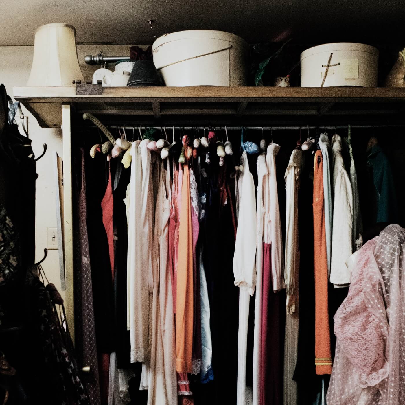messy-wardrobe.jpg