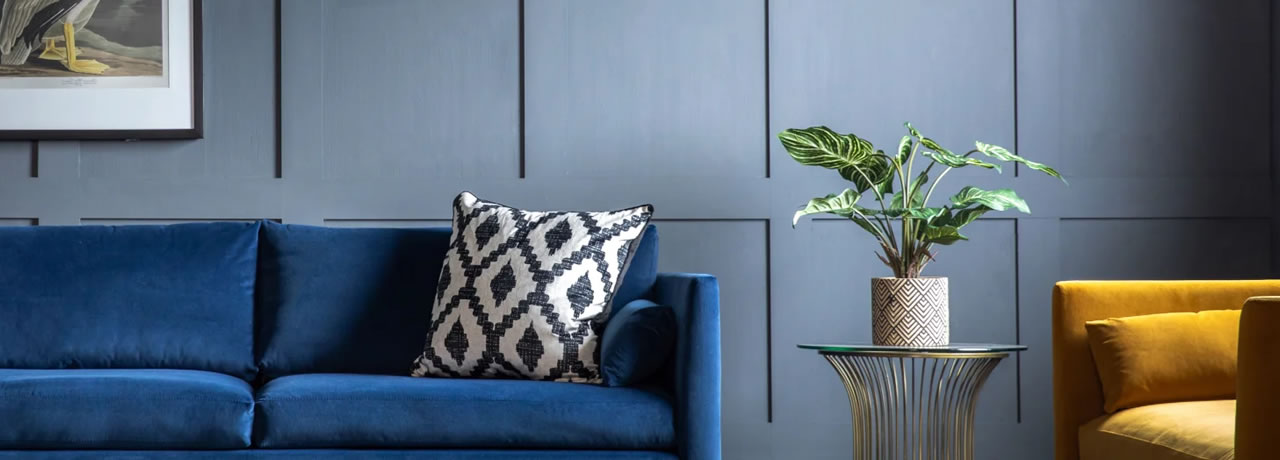 What’s on my shelfie by @darklordinterior