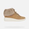 Camel Et Beige