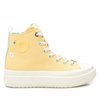 Jaune
