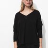 Pull maille ajourée col v