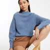 Jersey azul cuello alto mujer