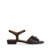 Sandalen mit kleinem absatz