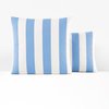 Blau gestreift