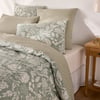 Estampado sobre fondo celadón