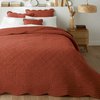 Dessus de lit matelassé rouge